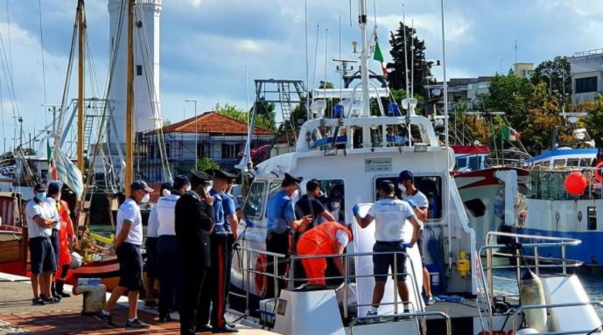 VIDEO Tragedia all'alba: bagno fatale nelle acque di Riccione, muore a 17 anni - 