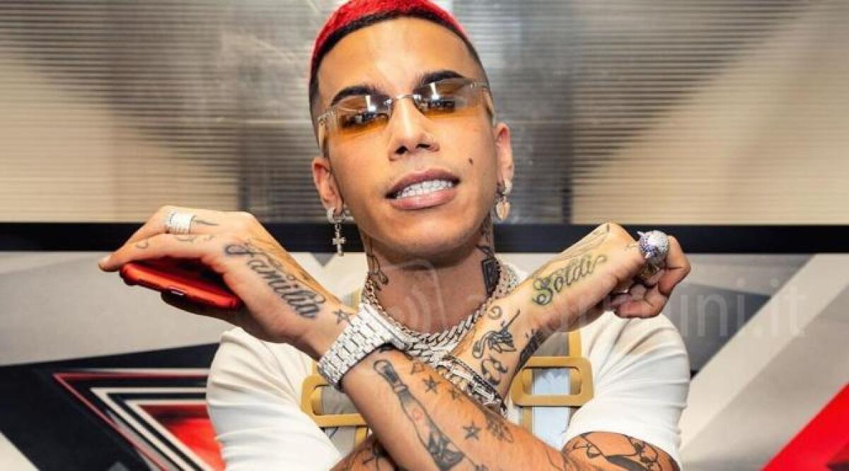 Continuano i party esclusivi a Riccione: sabato per la Boutique Ferretti, atteso anche Sfera Ebbasta -