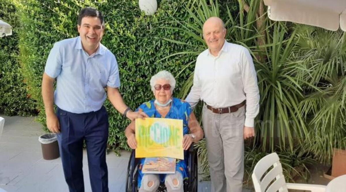 Da 58 anni in vacanza a Riccione, la signora Maria classe 1922 - 