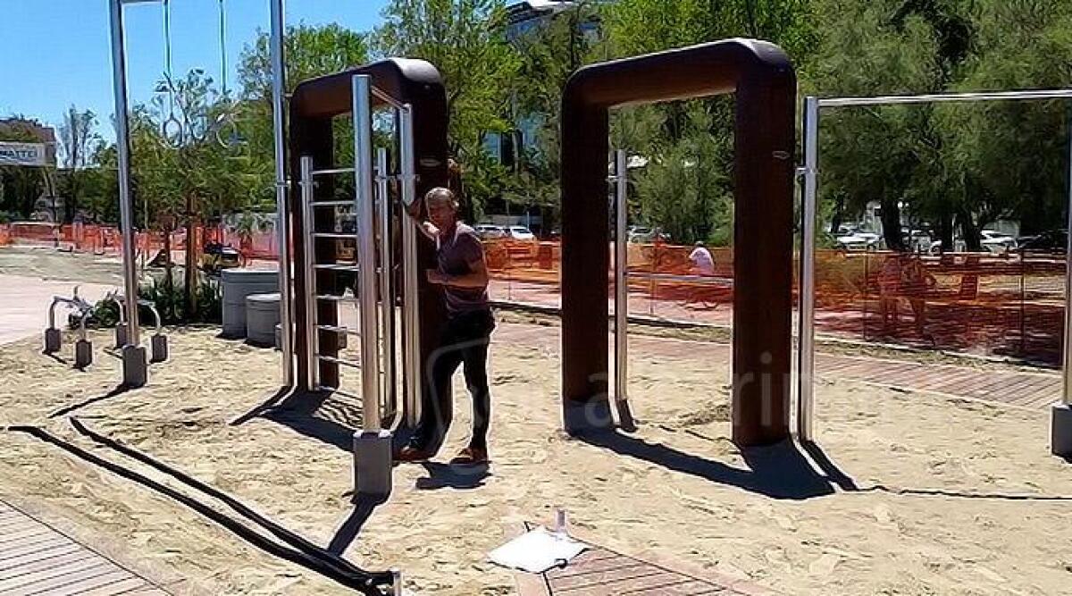 Parco del mare a Rimini sud: sabato apre al pubblico la palestra a cielo aperto Technogym - 