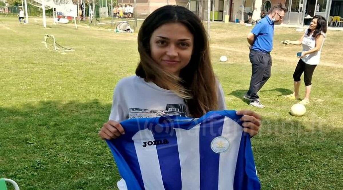 Calcio femminile, colpo del Riccione arriva l'attaccante Giulia Schipa - 