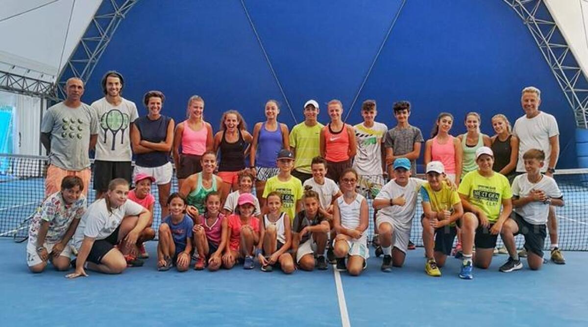 Si giocano i match del tabellone finale nel torneo del circolo tennis Cicconetti - 