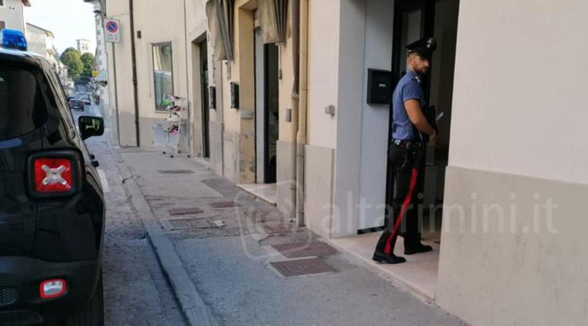 Sant'Agata Feltria: si appropria di un assegno e tenta di incassarlo. Denunciata - 