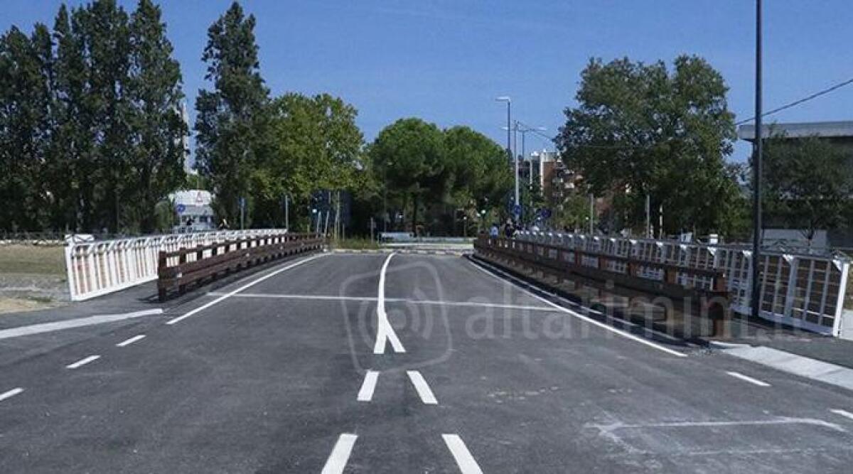 FOTO Battesimo per il nuovo ponte sul canale Ausa a Rimini - 