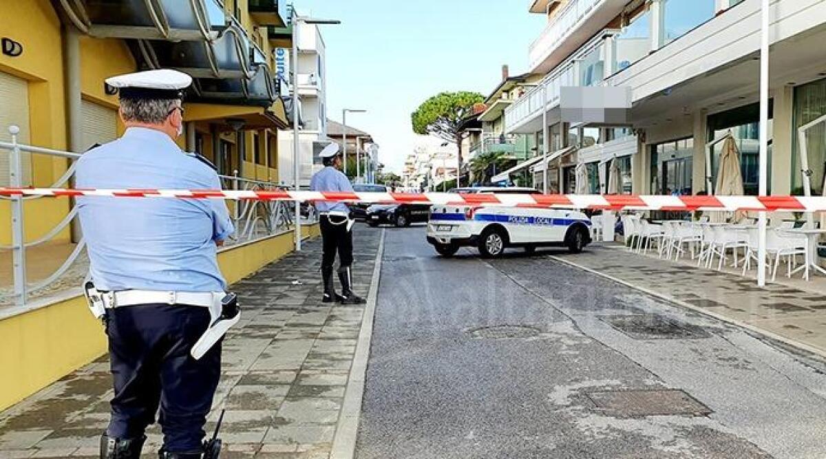 Volo mortale dal secondo piano: 13enne perde la vita a Bellaria - 