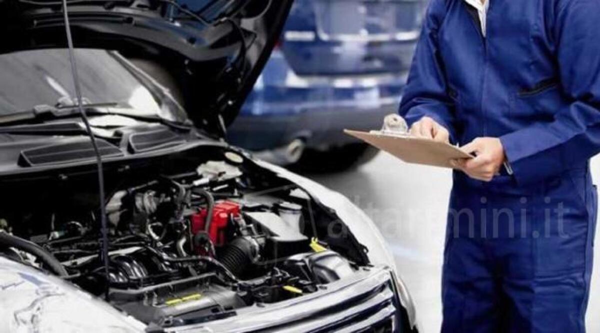 Auto danneggiate fuori dall'Infermi, 16 carrozzerie a disposizione per riparazioni gratis - Immagine di repertorio