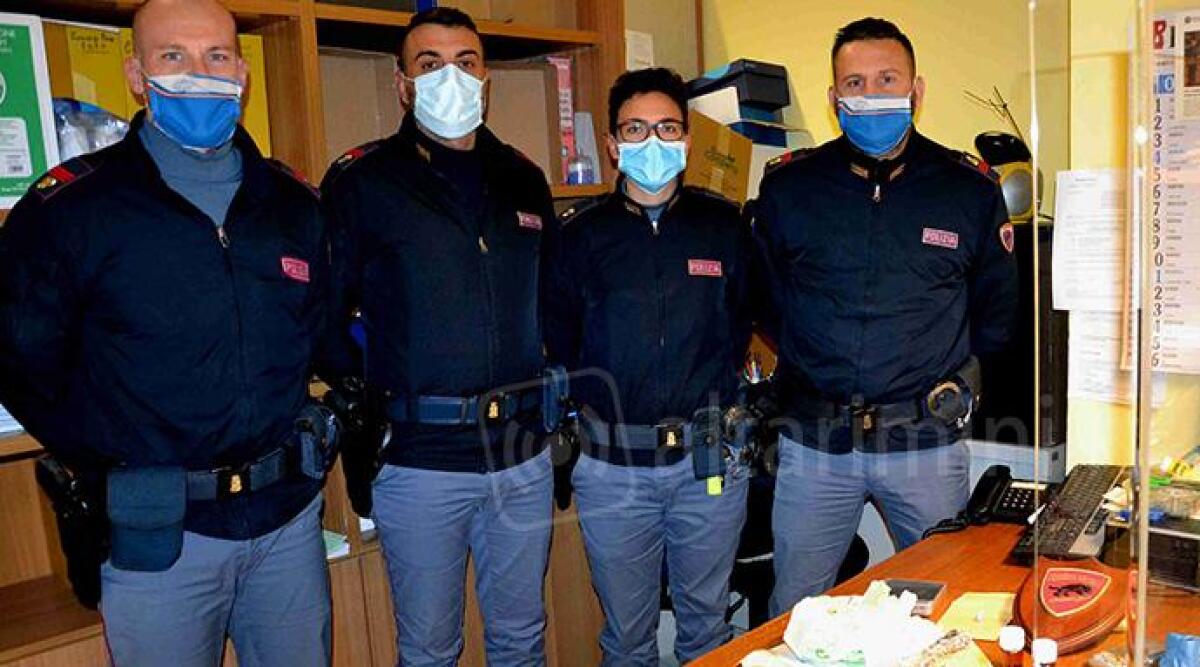 Overdose da crack ed eroina: salvato in extremis un 58enne. Arrestati cinque spacciatori - 