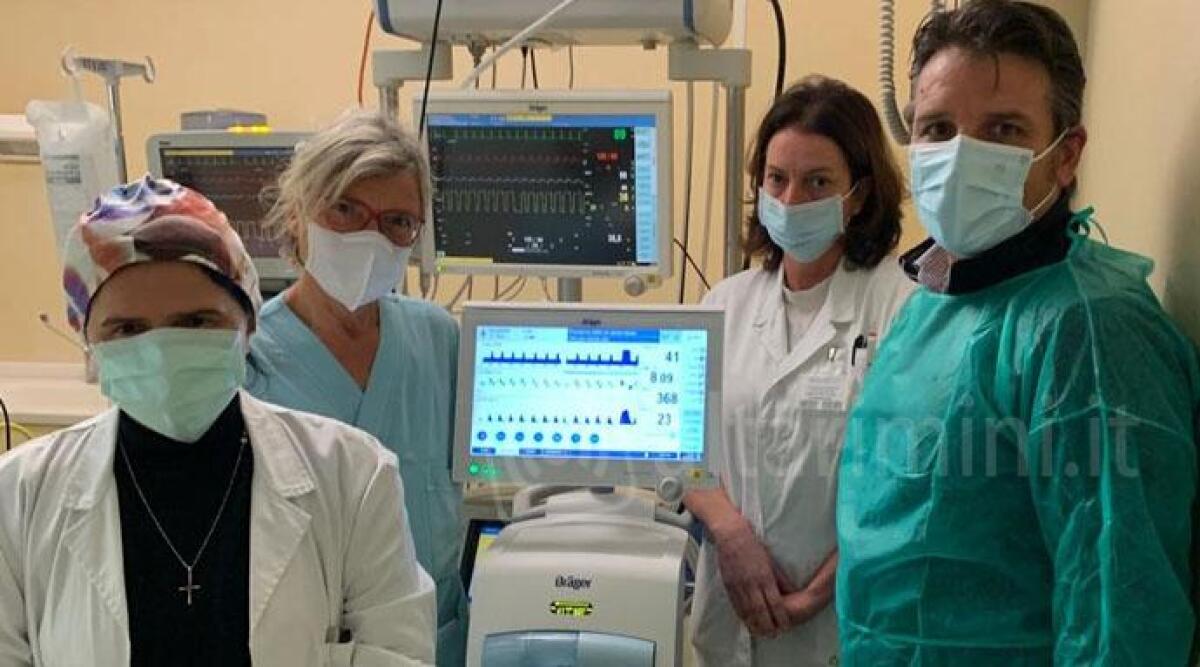 Riccione: donato un nuovo ventilatore polmonare all'ospedale - 