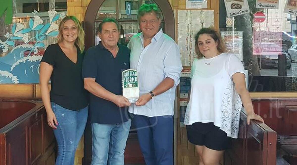 Il pub Copacabana &egrave; Bottega Storica del Comune di Rimini - 