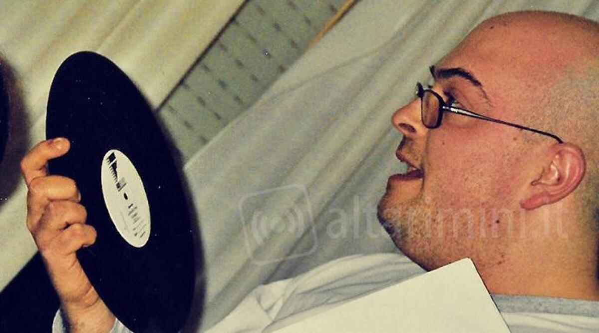 Lutto nel mondo della musica, morto a 49 anni il dj Stefano Greppi -