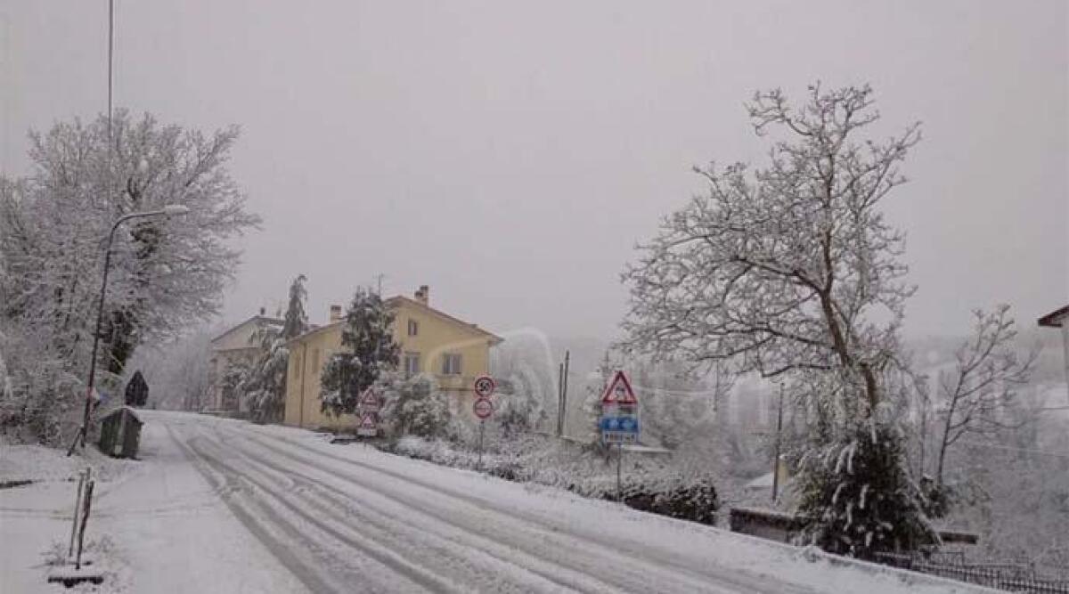 Torna la neve nell'entroterra di Rimini: primo assaggio venerdì, secondo 'round' domenica -