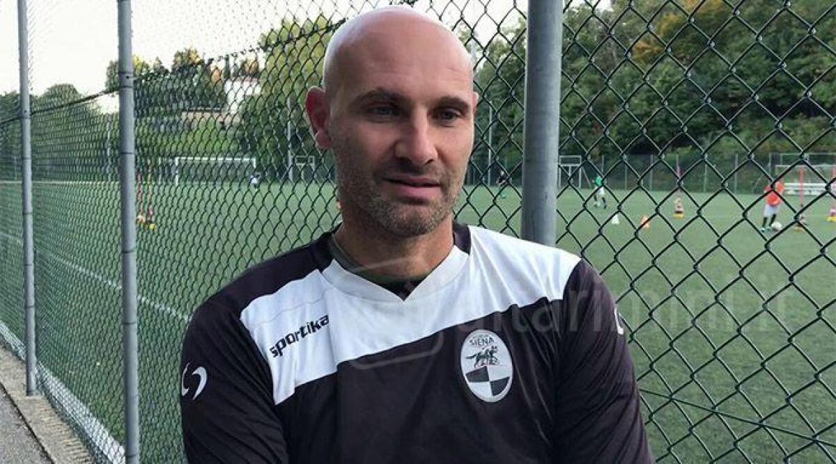 Calcio, il riminese Stefano Argilli sulla panchina del Siena al posto di Gilardino - 