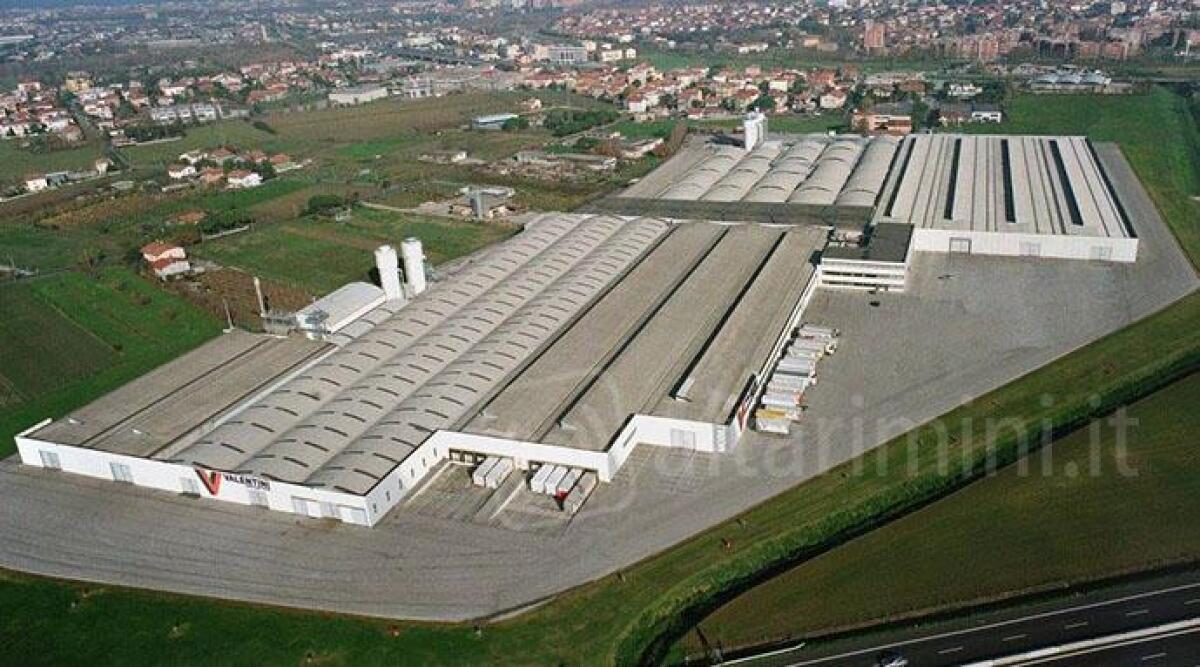 Industrie Valentini cessa definitivamente l&rsquo;attivit&agrave;, 149 operai in cassa integrazione - 