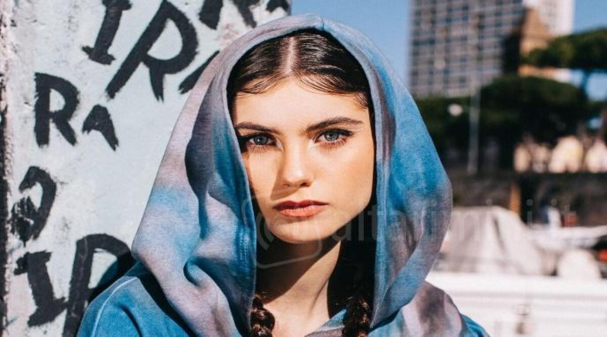Nasce la linea di abbigliamento &lsquo;ricuciamo&rsquo; con capi prodotti dalle mamme vittime di violenza - 