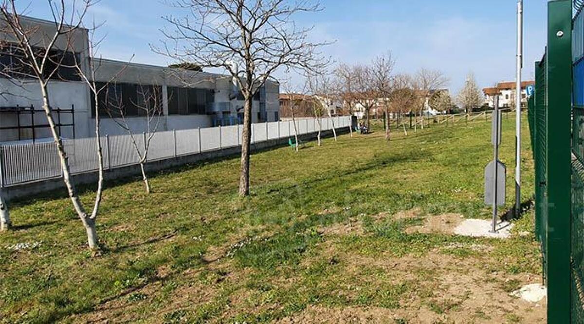 Villa Verucchio, nella zona artigianale aperta la seconda area sgambamento cani -