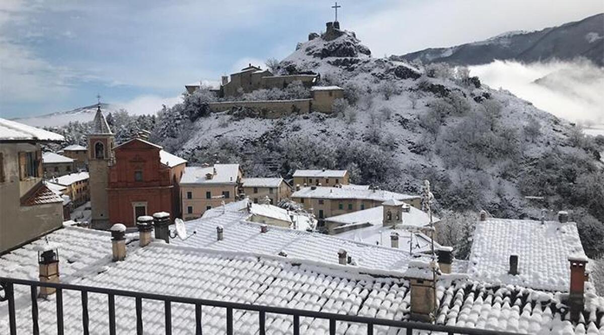 Meteo: il freddo non cessa e nel weekend torna la neve a bassa quota -