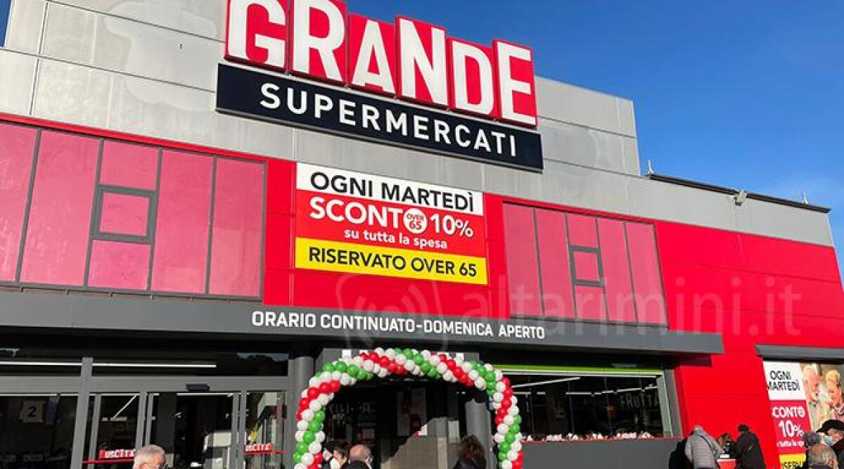 A Riccione inaugurato il maxistore InGrande - 