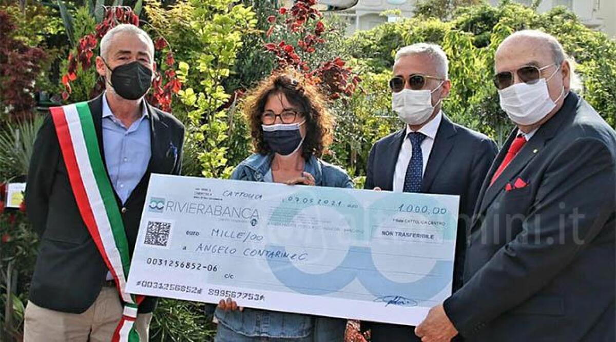 FOTO E' di Treviso il miglior stand floreale di "Cattolica in fiore" -