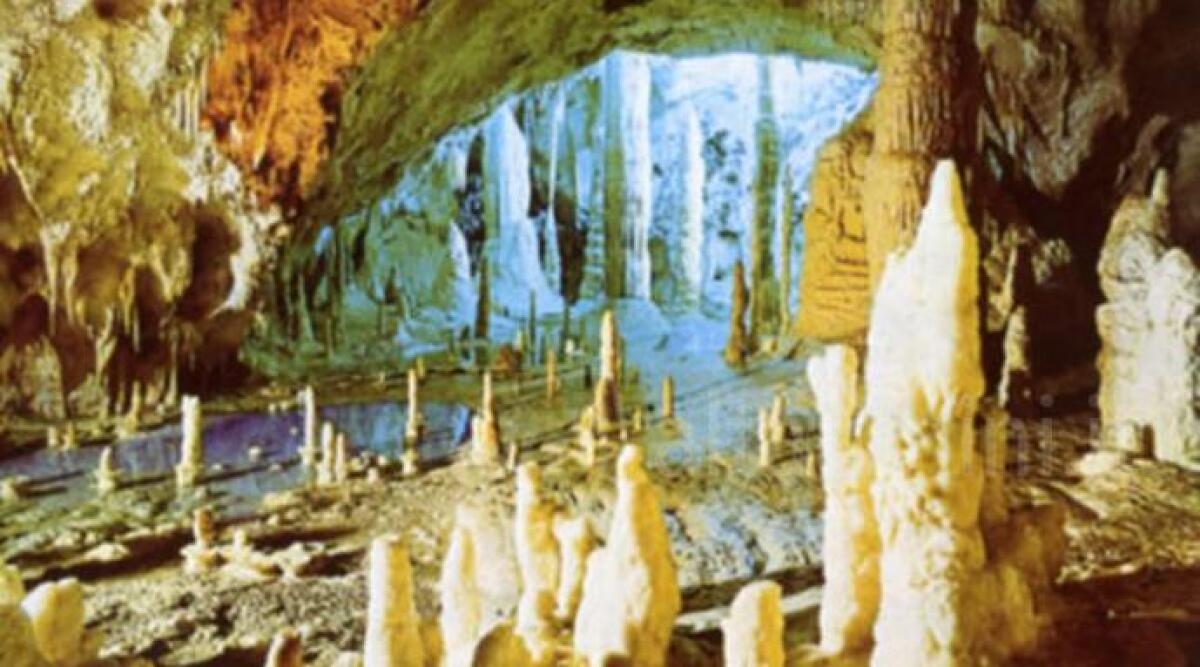 Le magnifiche grotte di Onferno, ripartite le visite in totale sicurezza -