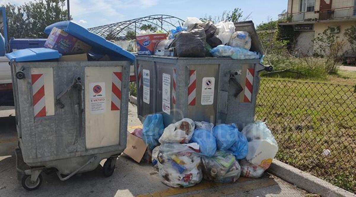 Bellaria Igea Marina, degrado in via in via Francesco de Pinedo&nbsp; - 