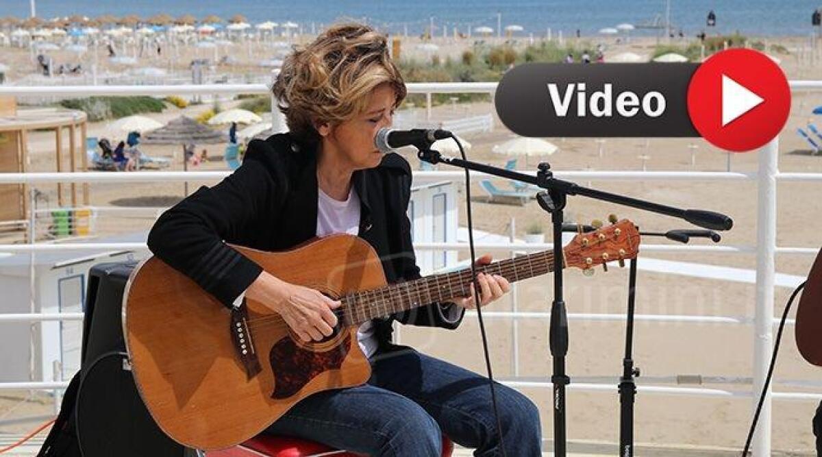 Foto e Video: Lu Colombo e il remix di Rimini, colonna sonora dell'estate 2021 - 