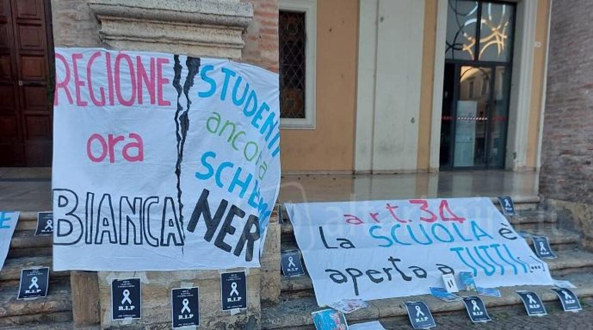 Rimini, il "Comitato Per la Scuola in Presenza" incontra il Prefetto - 