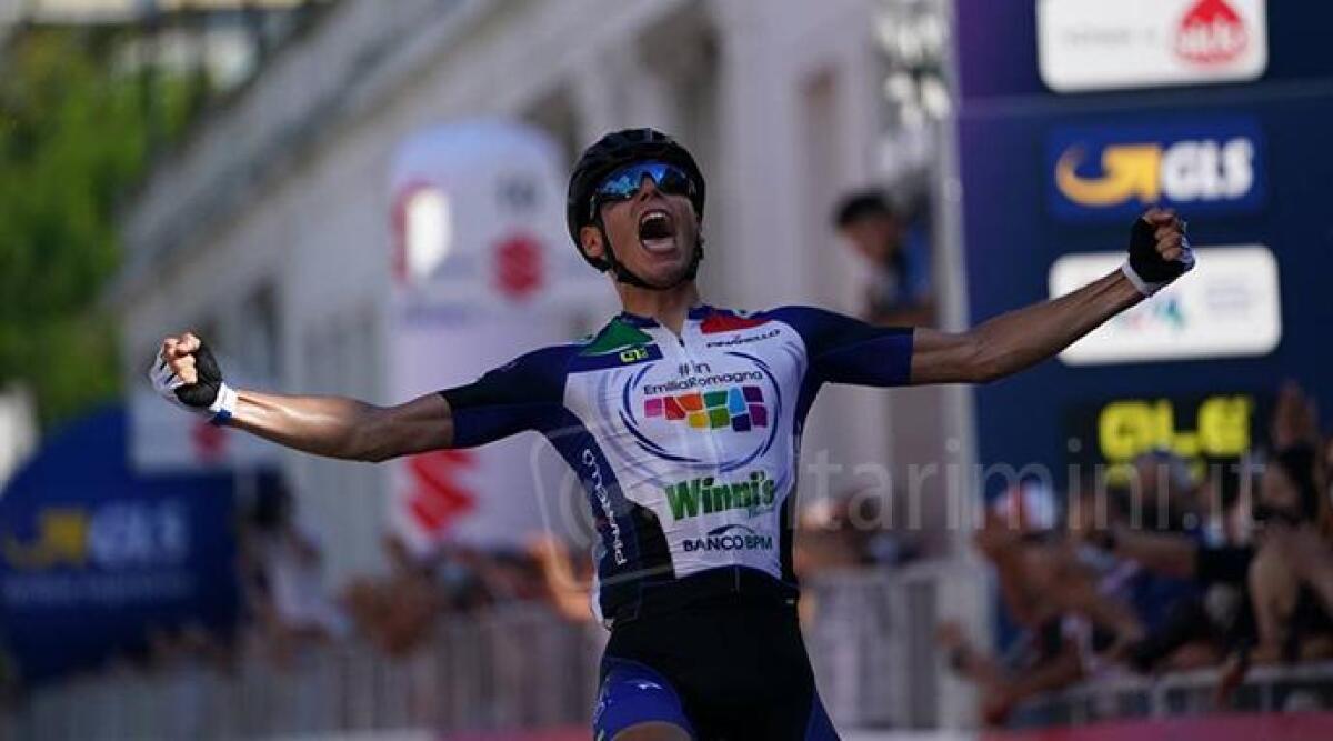 Giro Under 23: da Cesenatico a Riccione, trionfo del romagnolo Cantoni - 