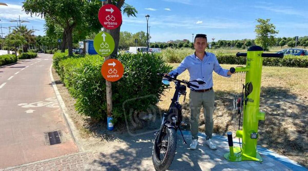 Misano: nuove colonnine manutenzione e ricarica per bici e monopattini elettrici -