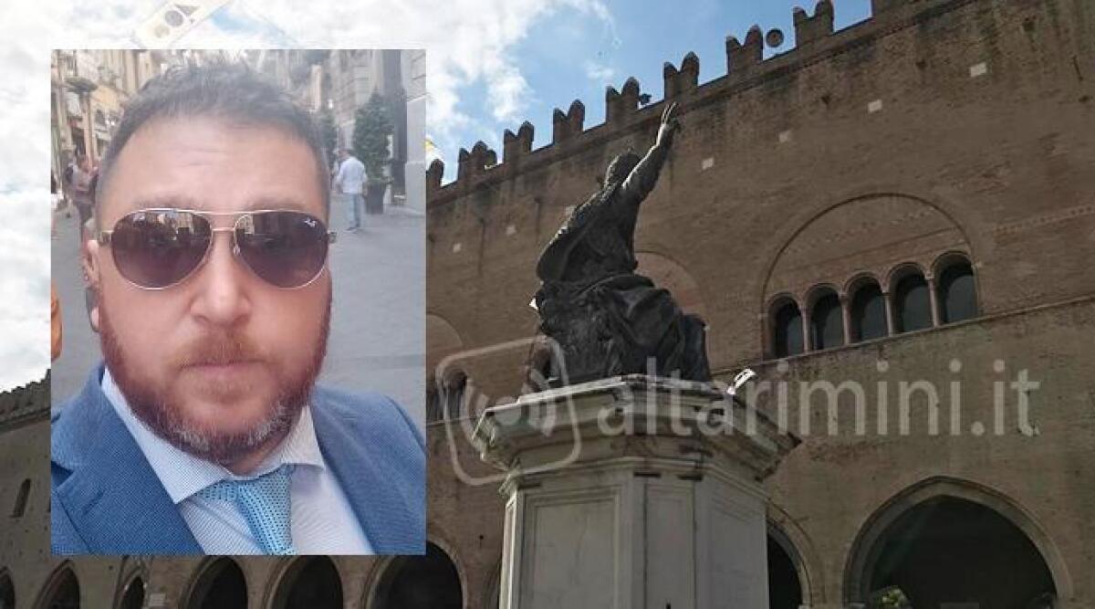 Avvocato in piazza contro Green Pass:  "Non sono no vax, sono un uomo libero" - 