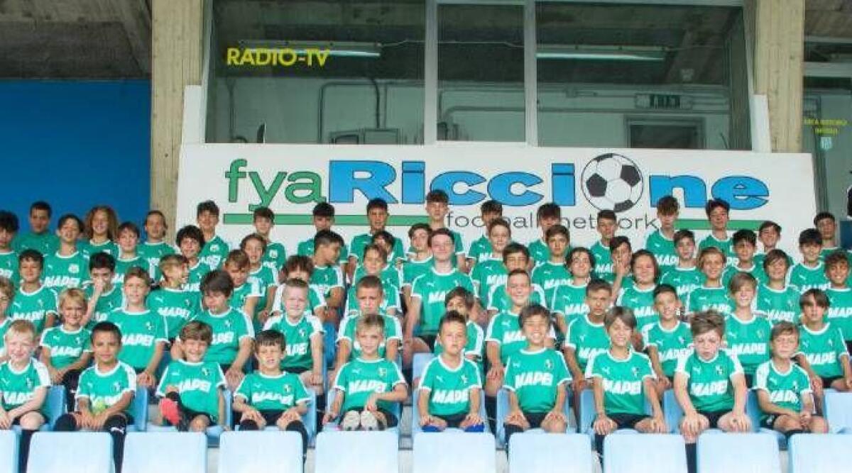 Calcio, la Fya Riccione sar&agrave; allenata da Mirko Taccola. Un successo il Sassuolo Camp - 