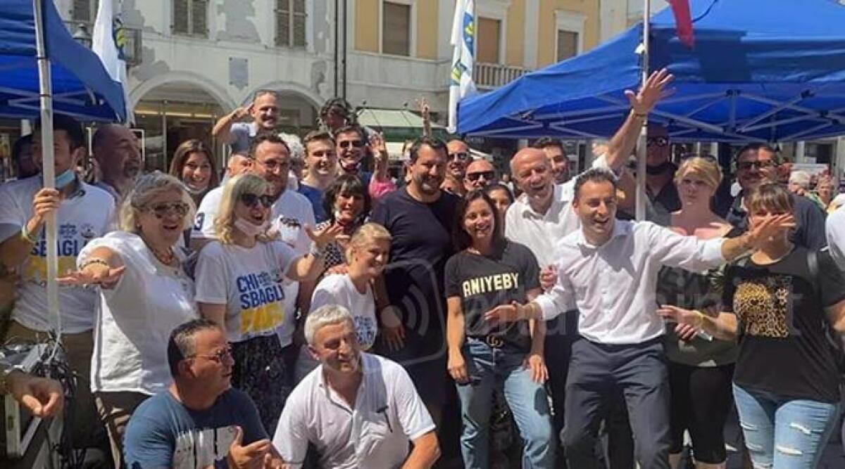 Salvini a Rimini: 'Sosteniamo le proteste di discoteche e giovani, &egrave; razzismo contro di loro' - 