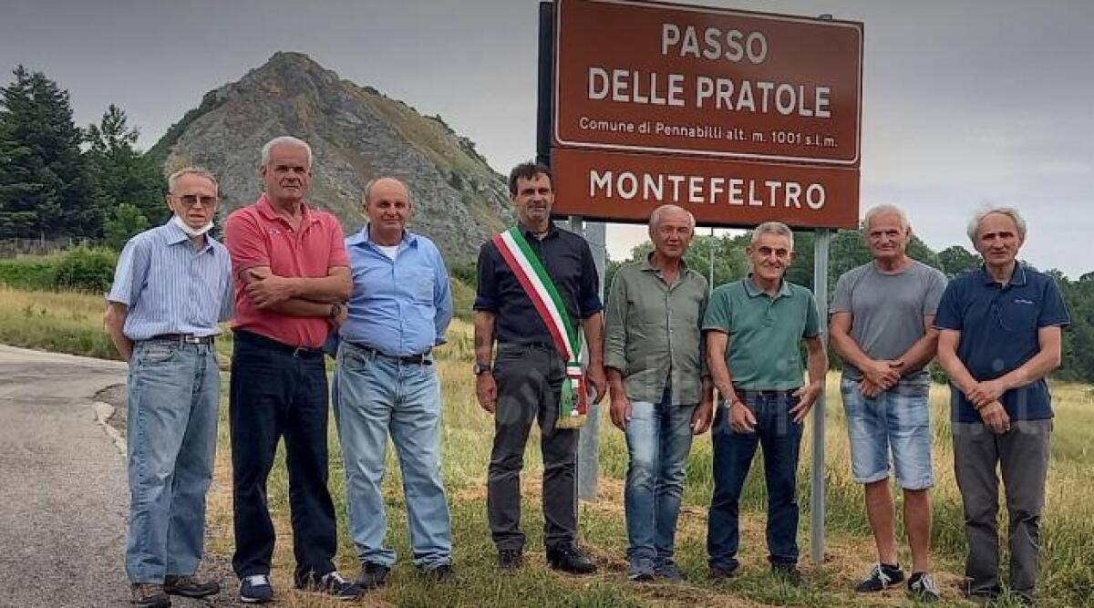 Pennabilli: il Passo delle Pratole, 1001 metri sul livello del mare, ha un nuovo cartello turistico -