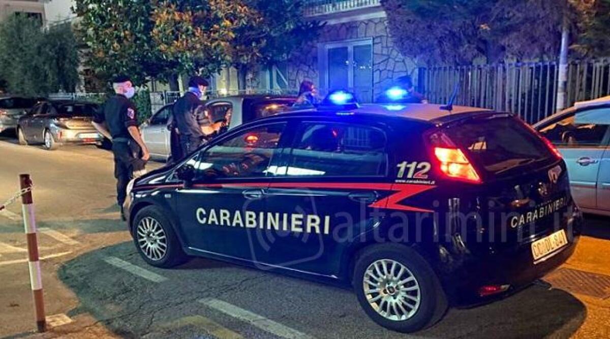 Droga nascosta nell'auto, beccati a Viserba e denunciati due cittadini albanesi - 