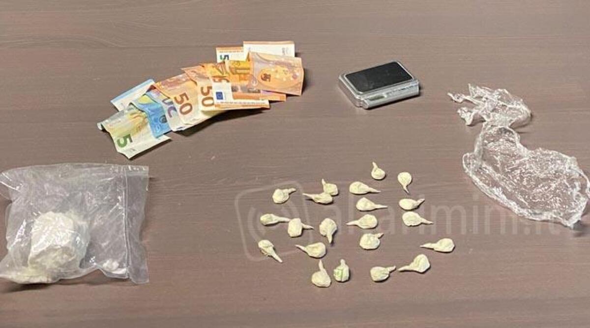 Cattolica: arrestato pusher con più di un etto di cocaina -