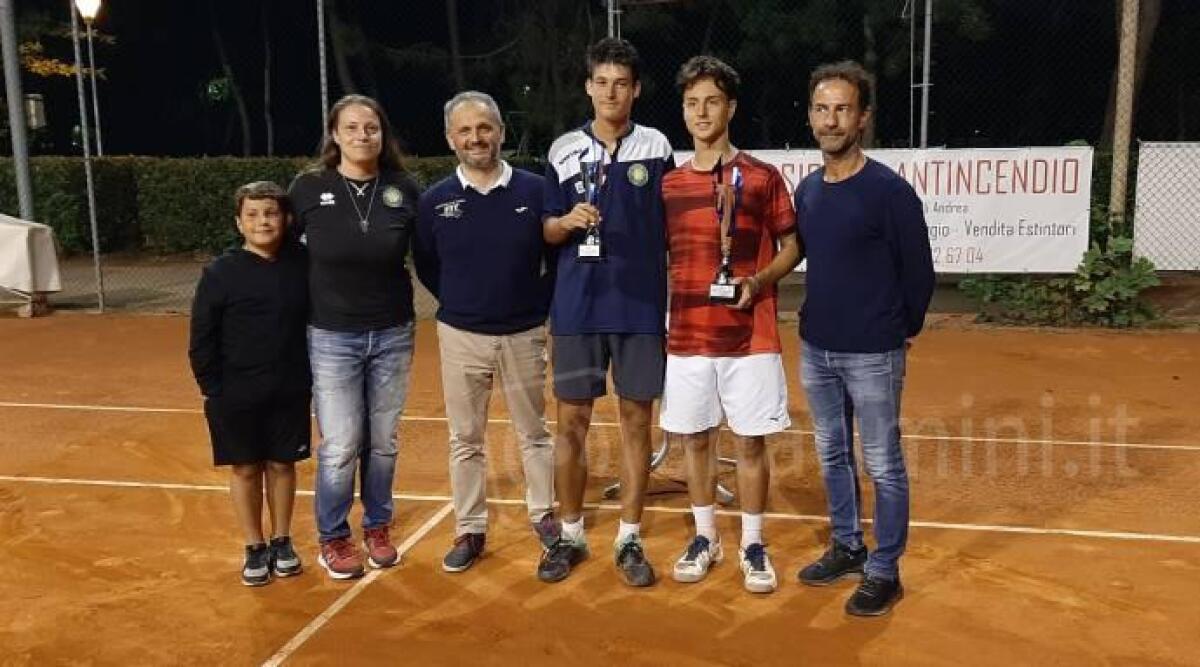Tennis, a Simone De Luigi il trofeo del Gavettone al ct Venustas - 