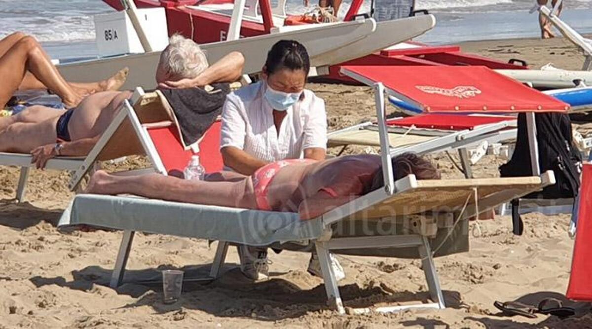 Massaggiatrici abusive a Marina centro, lo sfogo di una lettrice - 