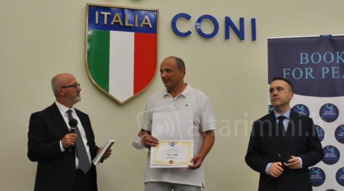 Lo scrittore di Santarcangelo Denis Astolfi premiato a Roma -