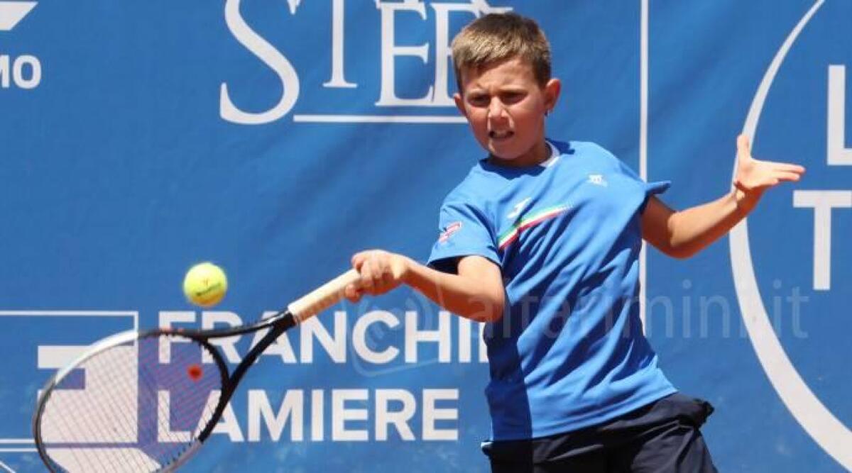 Tennis, Dennis Spircu in semifinale nel Tennis Europe Under 12 in Slovenia -
