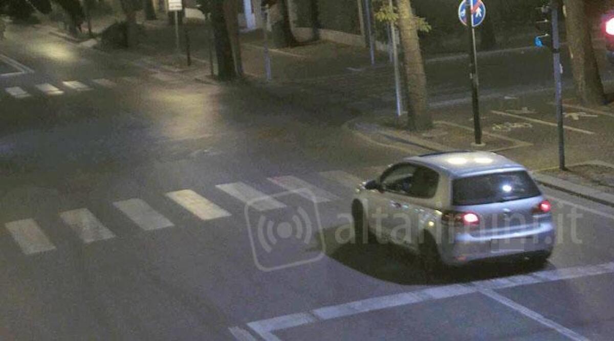 Furbetti del semaforo rosso, boom infrazioni tra viale Principe Amedeo e via Perseo - 