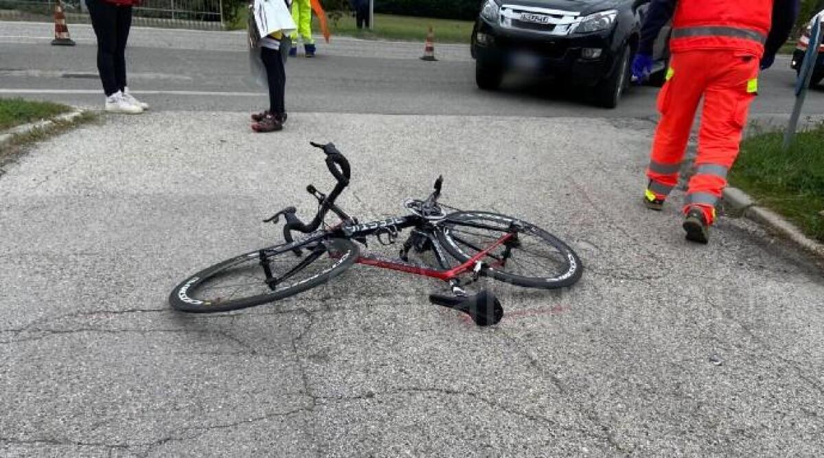 Novafeltria: scontro auto-bici sulla Marecchiese, ferito 60enne - 