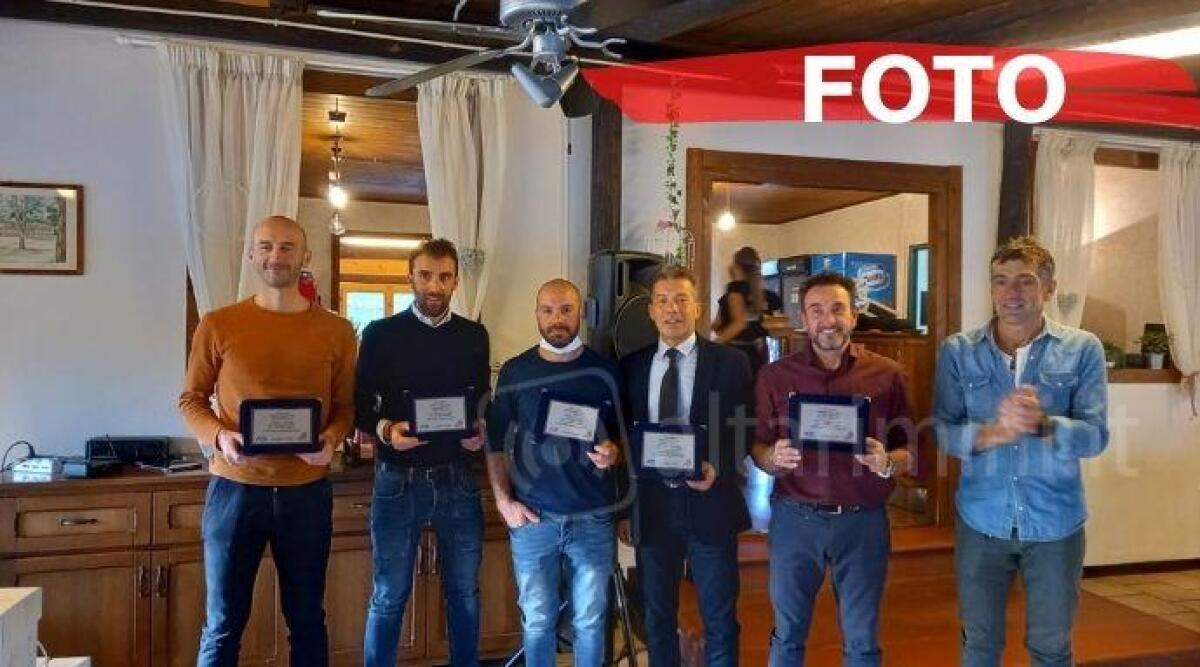 Ciclismo, pranzo sociale di fine stagione per il Team Valmaracing. Ospite il barzellettiere Nevio Bedin - 