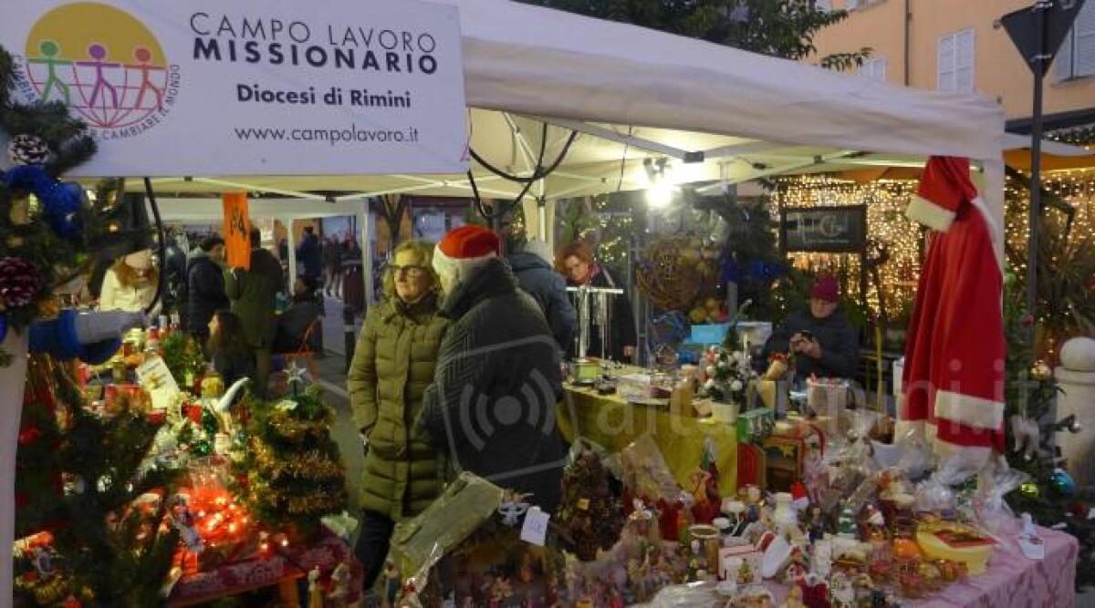 Casa di Natale, apre il mercatino del Campo Lavoro Missionario a Rimini -