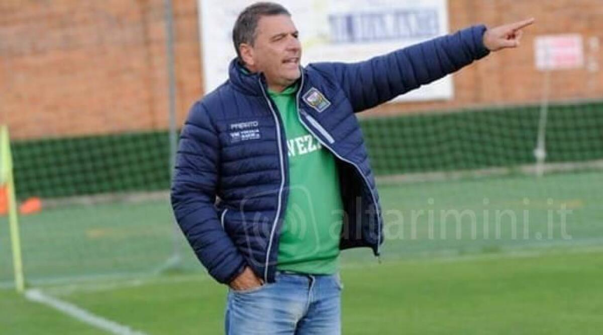 Calcio D, Seravezza: esonerato mister Ruvo. Squadra al tecnico della Juniores Incerti - 