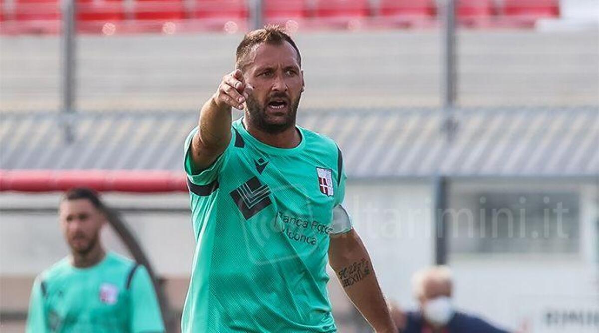 Calcio D: Rimini batte l'Alcione 2-0, il rosso ad Andreis non frena i biancorossi - 