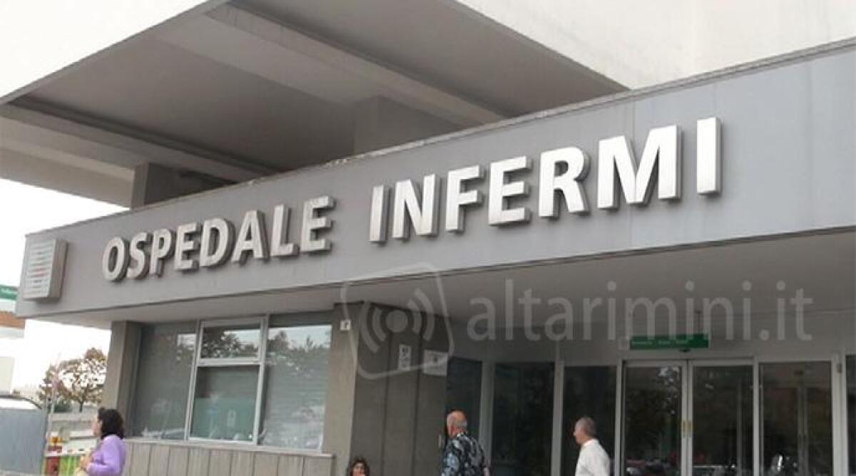 Ambulatorio di agopuntura, attrezzatura donata dall'Ass.'Crisalide' a Oncologia di Rimini - 