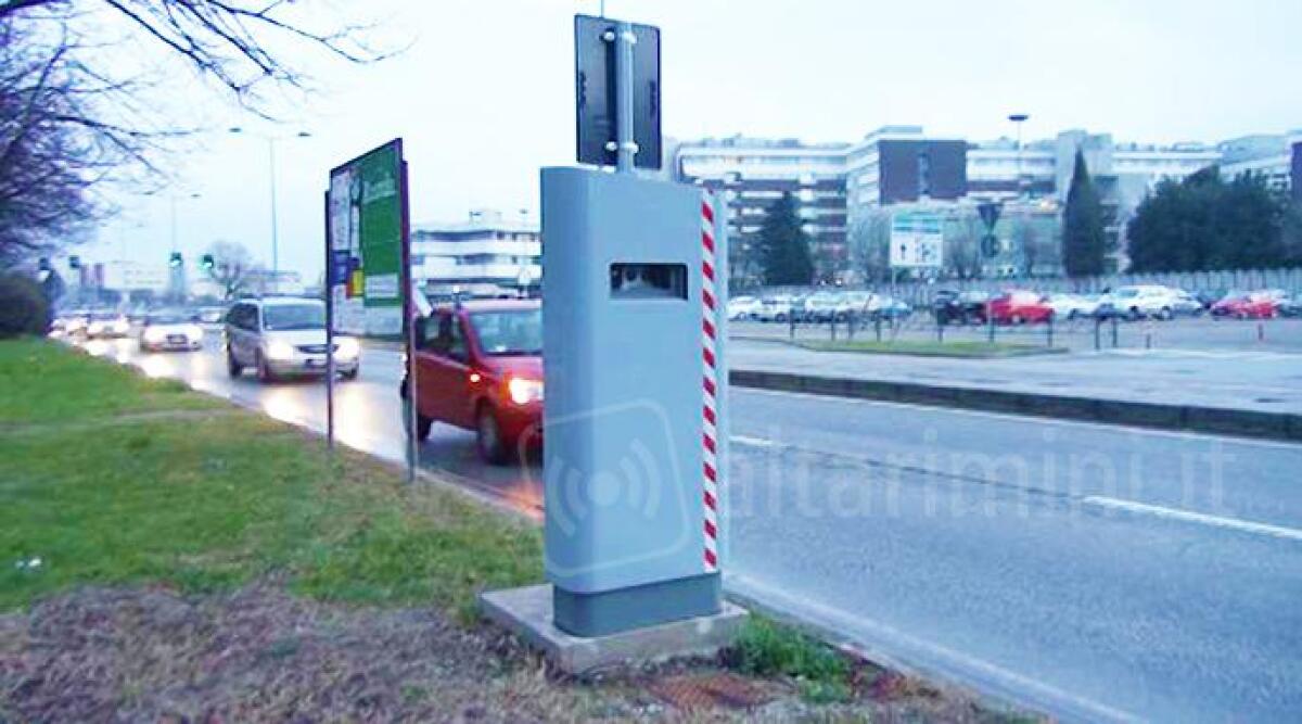 Multato dall'autovelox in via Settembrini, fa ricorso e lo vince - 