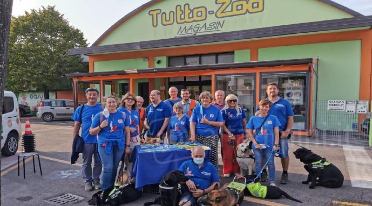 Con la raccolta dei tappi di plastica &lsquo;Tutto Zoo&rsquo; dona 1.500 euro per assistere cani per disabili - 
