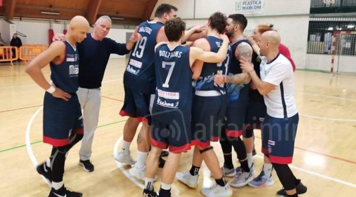 Basket D, Dolphins Riccione a segno sul parquet dei Giardini Margherita (68-75) - 