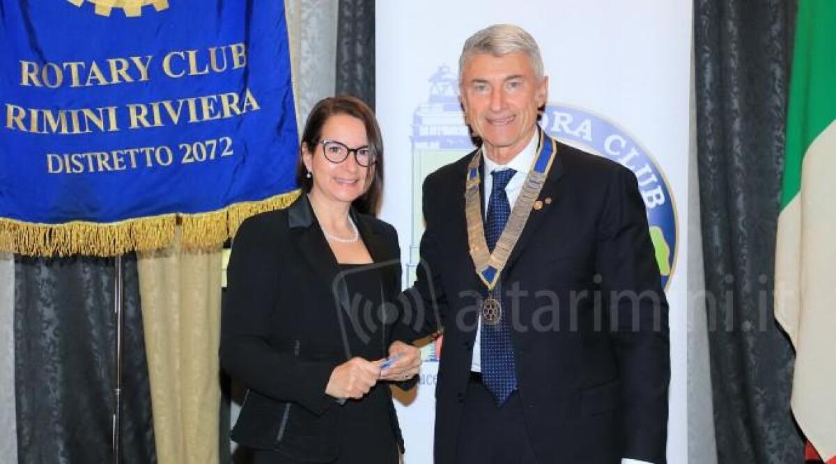 Premiata a Rimini Monica Falocchi, l'infermiera simbolo della lotta al Covid - 
