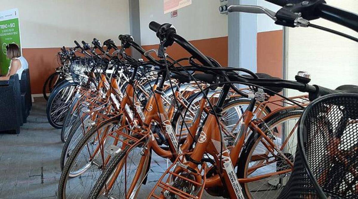 Rimini, incentivi per andare al lavoro in bici e sconti sul deposito - 